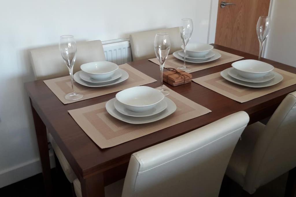 ווסטון סופר מארה Modern Apartment With Stunning Sea View מראה חיצוני תמונה